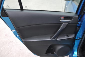 2012款马自达3星骋两厢1.6L手动舒适型