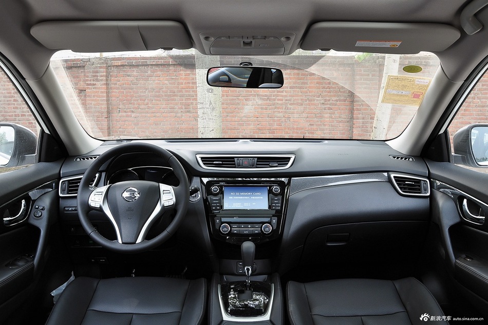 2014款奇骏2.5L XL ITS+NAVI 自动四驱尊享版