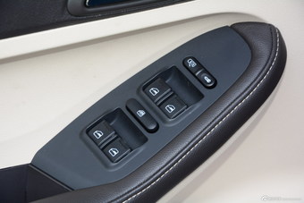 2015款艾瑞泽M7 1.8L手动宽适版