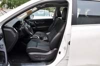 2014款奇骏2.5L XL ITS+NAVI 自动四驱尊享版