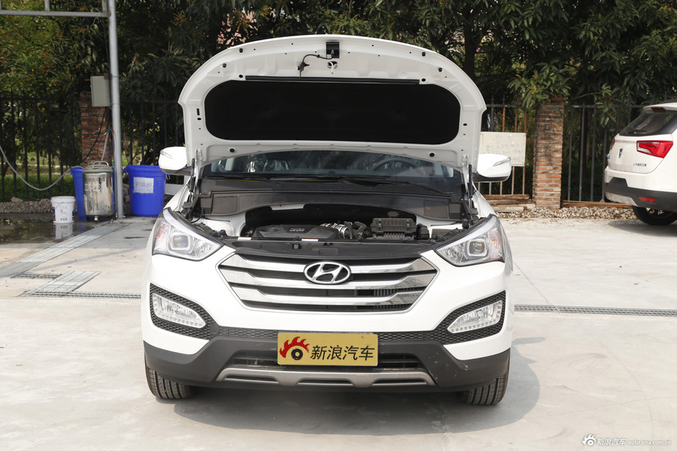 2015款全新胜达2.0T自动四驱智能型 5座