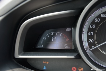 2016款马自达CX-4 2.5L自动四驱蓝天激情版