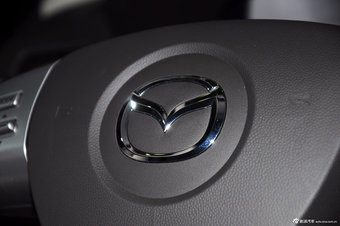 2013款马自达8 2.5L自动尊贵版