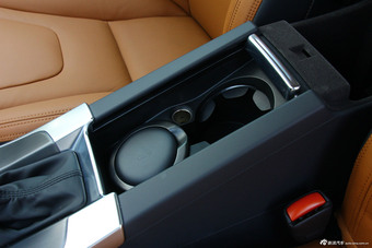 2015款沃尔沃S60L 2.0T T5 智驭版到店实拍