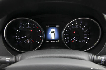 2015款哈弗H6 Coupe 2.0T自动两驱尊贵型