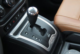 2014款Jeep指南者