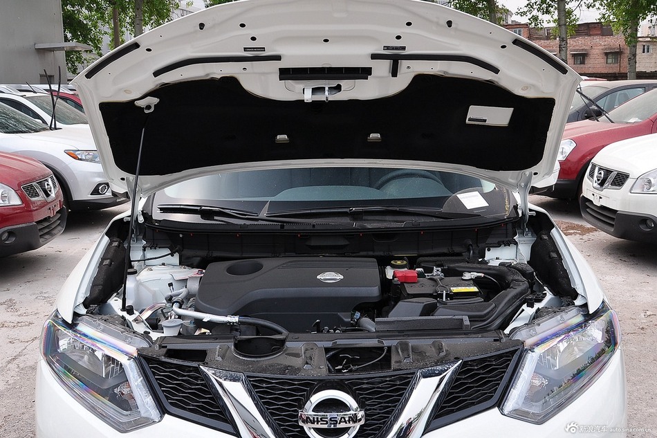 2014款奇骏2.5L XL ITS+NAVI 自动四驱尊享版