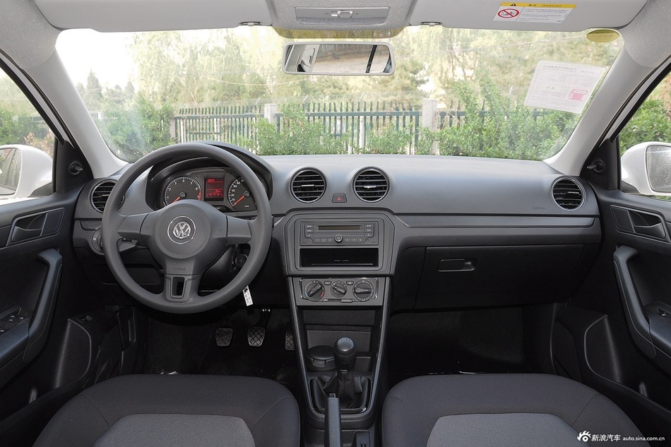 2015款捷达1.6L手动时尚型