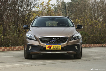 2015款沃尔沃V40 2.0T自动 Cross Country T5 AWD 智雅版