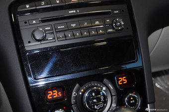 2013款标致408实拍