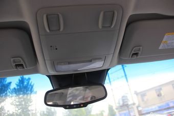 2012款科鲁兹1.6T SE手动运动版