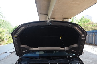 2015款速腾230TSI手动豪华型