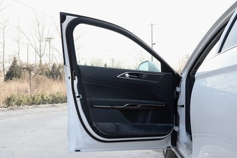 2015款金牛座2.7T自动旗舰型