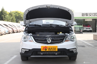 2014款宝骏730 1.5L手动舒适型