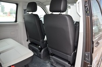 2016款凯路威2.0T自动四驱舒适版9座