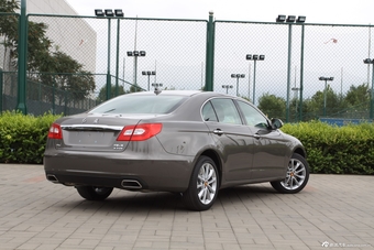 2015款红旗H7 3.0L自动尊贵型