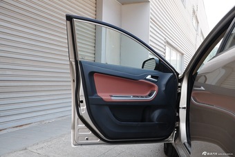 2015款福美来1.5T自动行政尊尚型