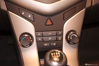 2012款科鲁兹1.6SE手动舒适版