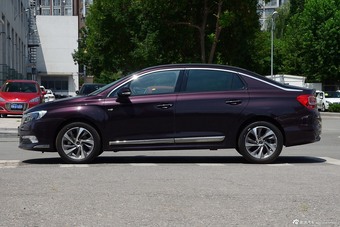 2016款DS 5LS 1.6T自动豪华版THP160