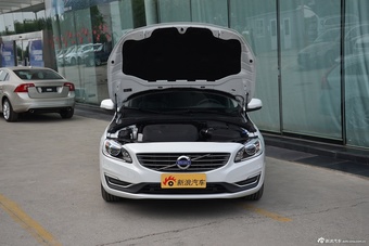 2017款沃尔沃V60  2.0T自动 T5 智逸版