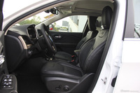 2016款自由光2.4L自动优越版