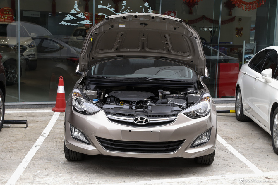 2015款朗动1.6L自动尊贵型