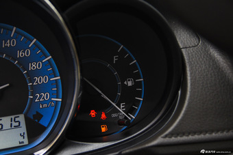 2016款YARiS L致炫1.5L自动劲速版