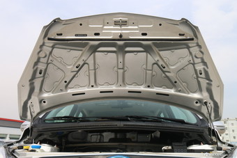 2015款北汽新能源EV200轻秀版