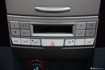 2016款中兴威虎TUV 2.5T手动澳洲版柴油四驱豪华型