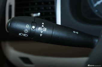 2012款标致307两厢