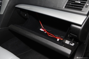 斯巴鲁新力狮内饰实拍图