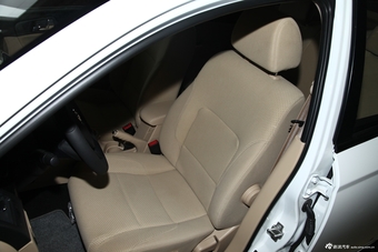2013款中华H330 1.5L自动舒适型