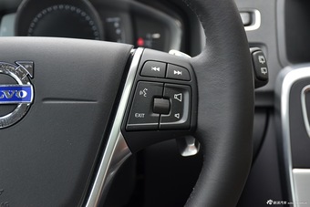 2017款沃尔沃V60 2.0T T5自动 智雅型