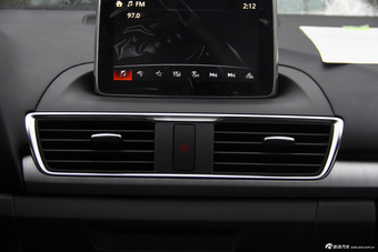 2016款马自达3昂克赛拉1.5L自动两厢豪华型