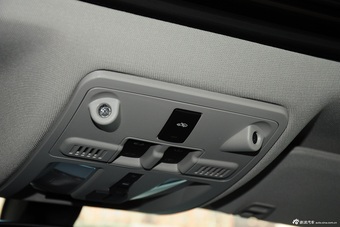 2015款凯迪拉克SRX 3.0L自动舒适型