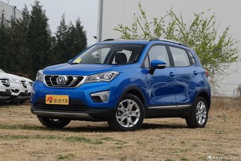 2016款长安CS15 1.5L手动时尚版