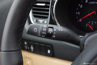 2015款嘉华（进口）3.3GDI豪华版