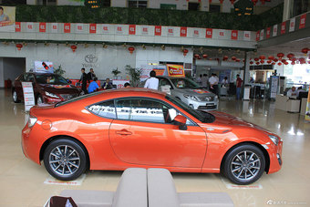 2013款丰田86 2.0L豪华自动版