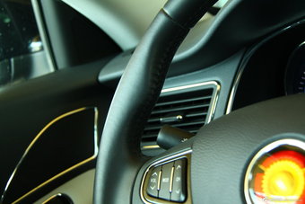 2013款红旗H7 3.0L自动尊贵型