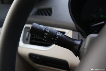 奇瑞艾瑞泽实拍图-内饰