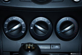 2013款马自达3星骋三厢1.6L手动精英型