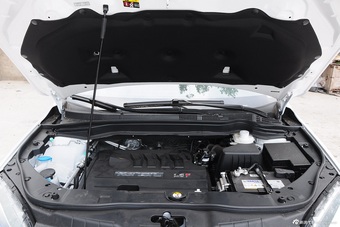 2015款哈弗H6运动版1.5T自动两驱尊享型