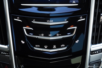 2015款凯迪拉克SRX 3.0L自动豪华版