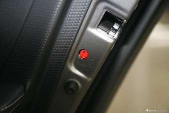 2012款现代Veloster飞思1.6T自动豪华版