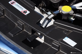 2015款比亚迪F0 1.0L手动尚酷型