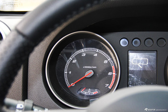 2014款北京BJ40 2.4L手动穿越版