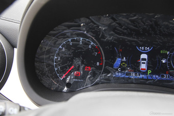 2016款比亚迪宋2.0TID自动豪华型