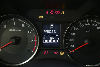 2014款斯巴鲁XV 2.0L舒适版