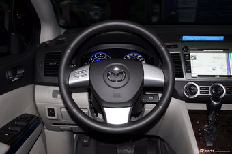 2013款马自达8 2.5L自动尊贵版