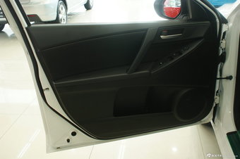 2011款马自达3星骋三厢